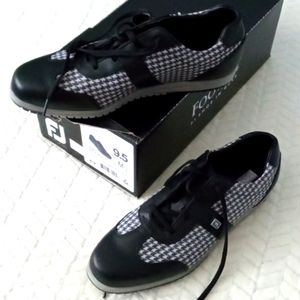FOOTJOY ladies golf shoes